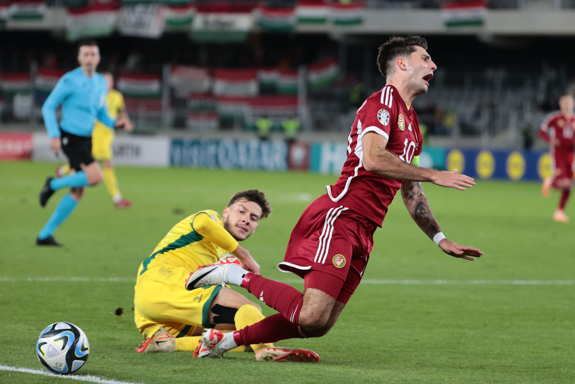 Szoboszlai Dominik arca hűen tükrözte a magyar válogatott első félidejét Kaunasban Fotó: Czerkl Gábor