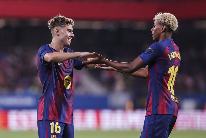 Lamine Yamal (jobbra) és Fermín López is ott lehet a Real Madrid elleni rangadón