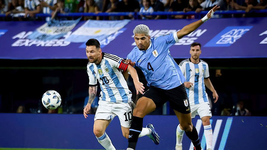 A kékmezes uruguayiak először nyertek Argentínában vb-selejtezőt