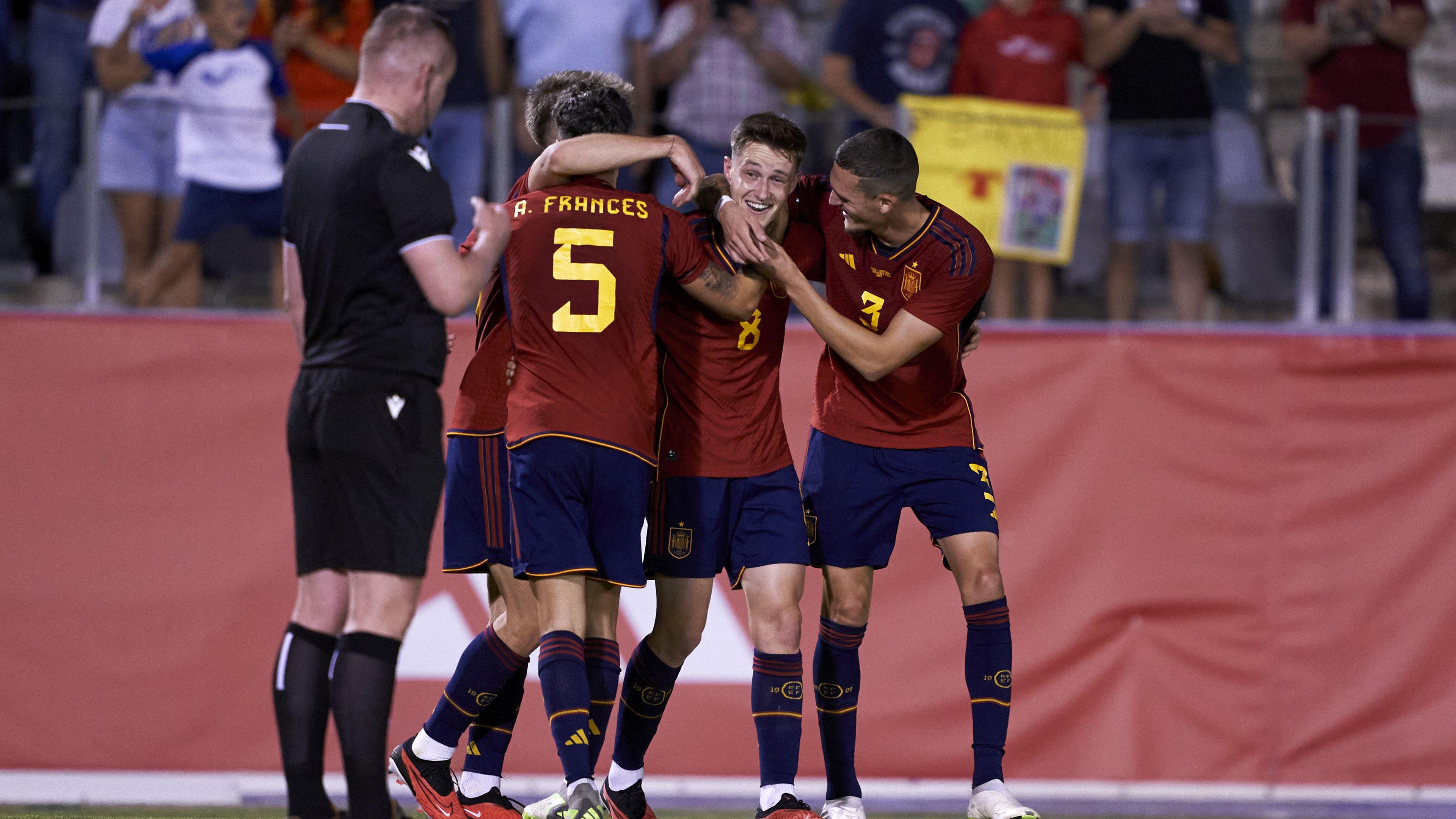 Az U21-es spanyol válogatott végig kézben tartotta a magyar együttes elleni meccset, és továbbra is hibátlan mérleggel vezeti csoportját