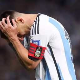 Messi torkon ragadta ellenfelét a vb-selejtezőn – videóval