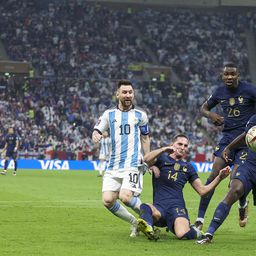Az Inter-csatár sztorija: Messitől kapott futballcipőt, másnap elajándékozta