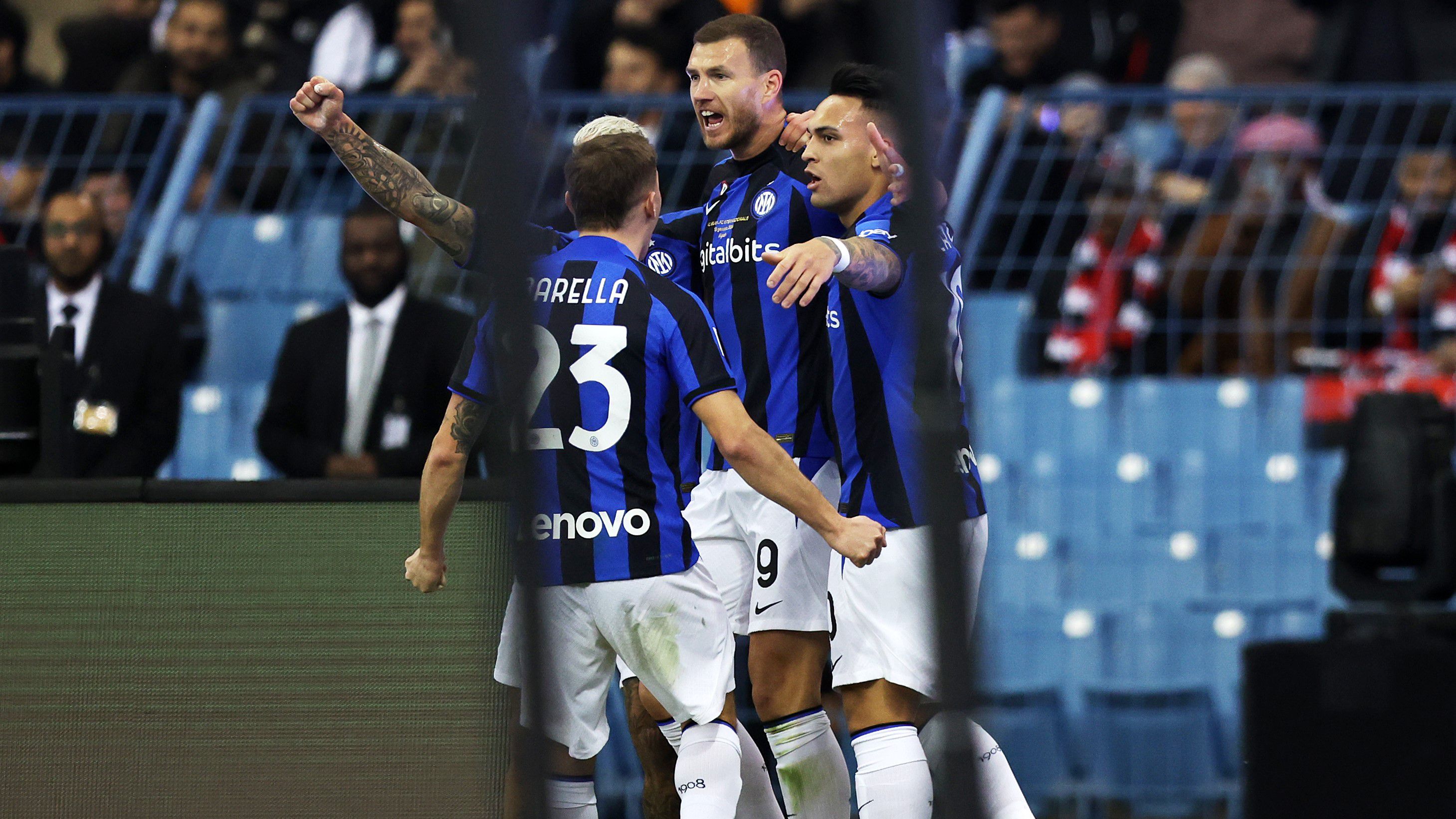 Dimarco, Dzeko és Martínez villant, az Inter nyerte a Szuperkupát a városi rivális ellen – videóval