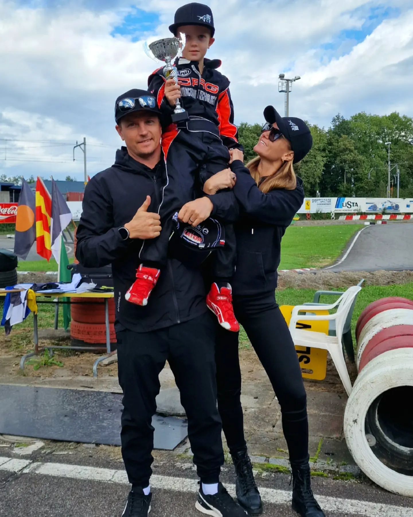 Szülei nagyon büszkék a gokartversenyeken jeleskedő fiúra /Fotó: Kimi Räikkönen/Instagram