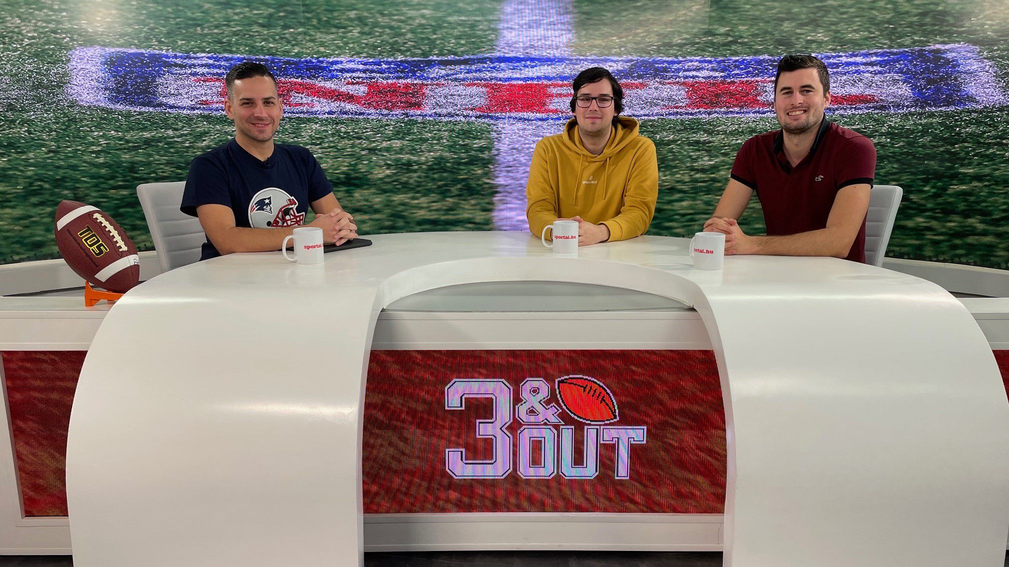 A Sportál Tv stúdiójában: Cselleng Ádám, Kerek István és Katona Dániel