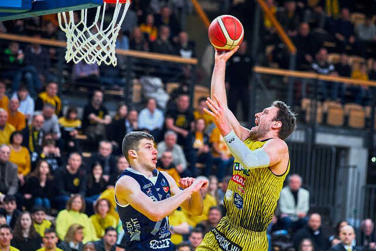 Kikapott a listavezető Falco a férfi kosárlabda NB I-ben