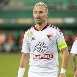 Ezzel a luxusautóval jár-kel Dzsudzsák Balázs – képpel