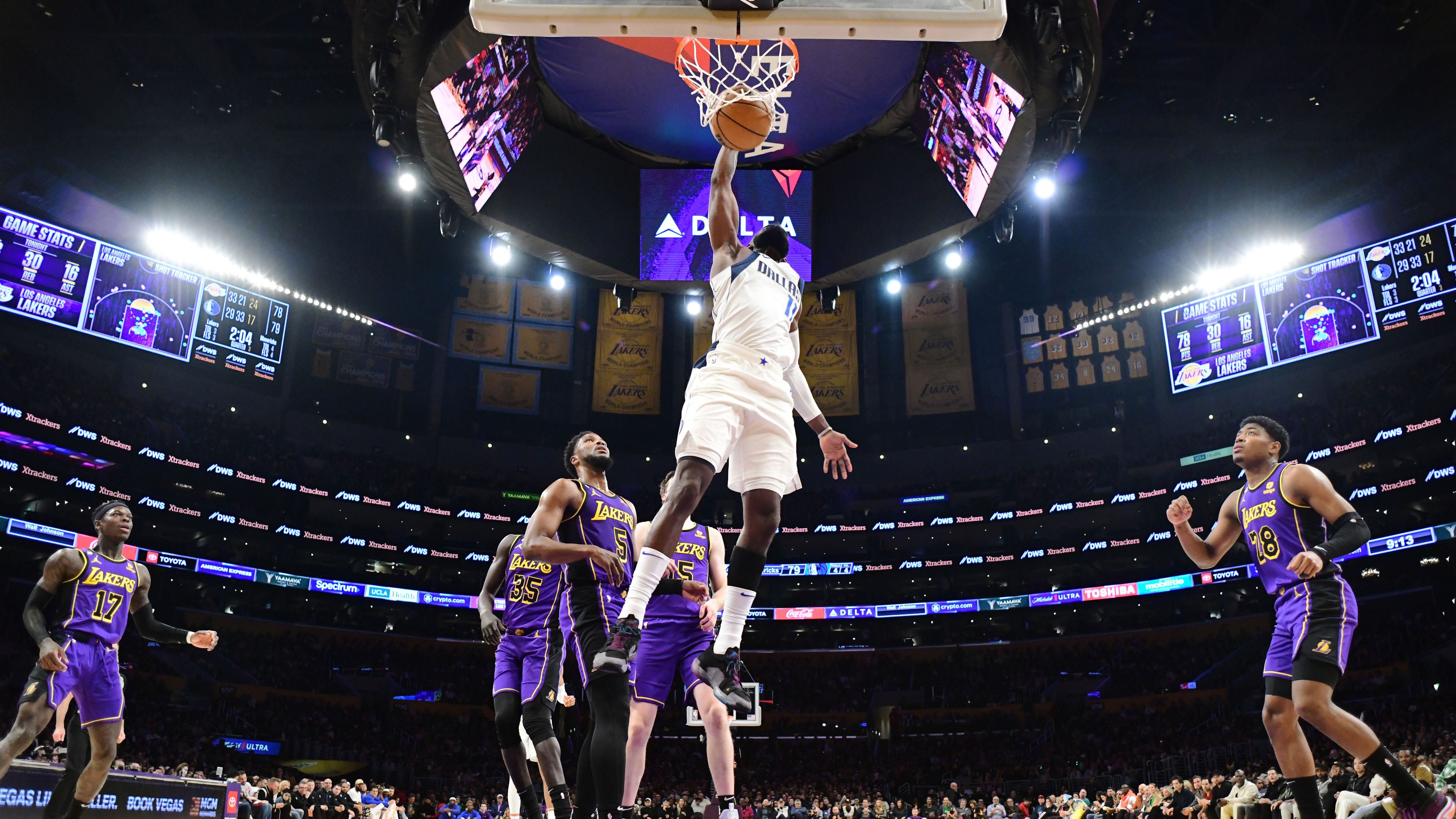 A Dallas a végjátékban nyert a Los Angeles Lakers ellen