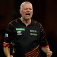 Három év után ismét tornát nyert a dartslegenda