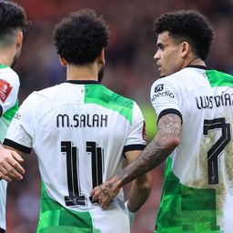Kiröhögték Szoboszlaiékat a Manchester United drukkerei – videóval