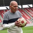 Nem ismeri fel látogatóit a Diósgyőr kórházban fekvő legendás futballistája