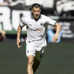 Hosszabbított csapatával a rákot leküzdő Bundesliga-játékos