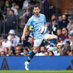 Marad a Manchester City tapasztalt középpályása, sőt, ő lesz a csapatkapitány