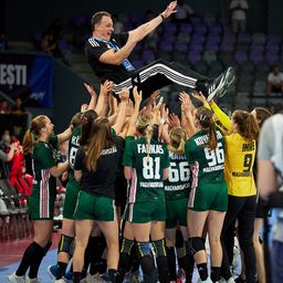 „Elhittük, hogy meg tudjuk nyerni az Európa-bajnokságot!” – interjú a női juniorválogatott szövetségi edzőjével, Szilágyi Zoltánnal