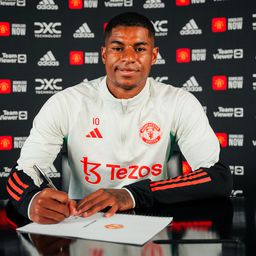 Szerződést hosszabbított a Manchester United egyik legnagyobb sztárja