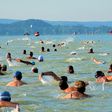 Szombatról elhalasztották a Balaton-átúszást