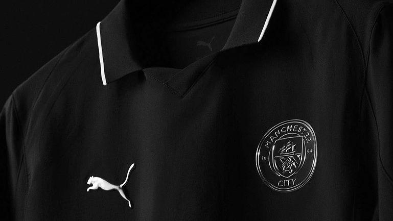 Taylor Swift is hordja a Manchester City új, szokatlan színű mezét