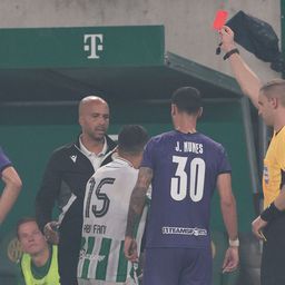 A derbi után Konferencialiga-rájátszást vezet a magyar játékvezető