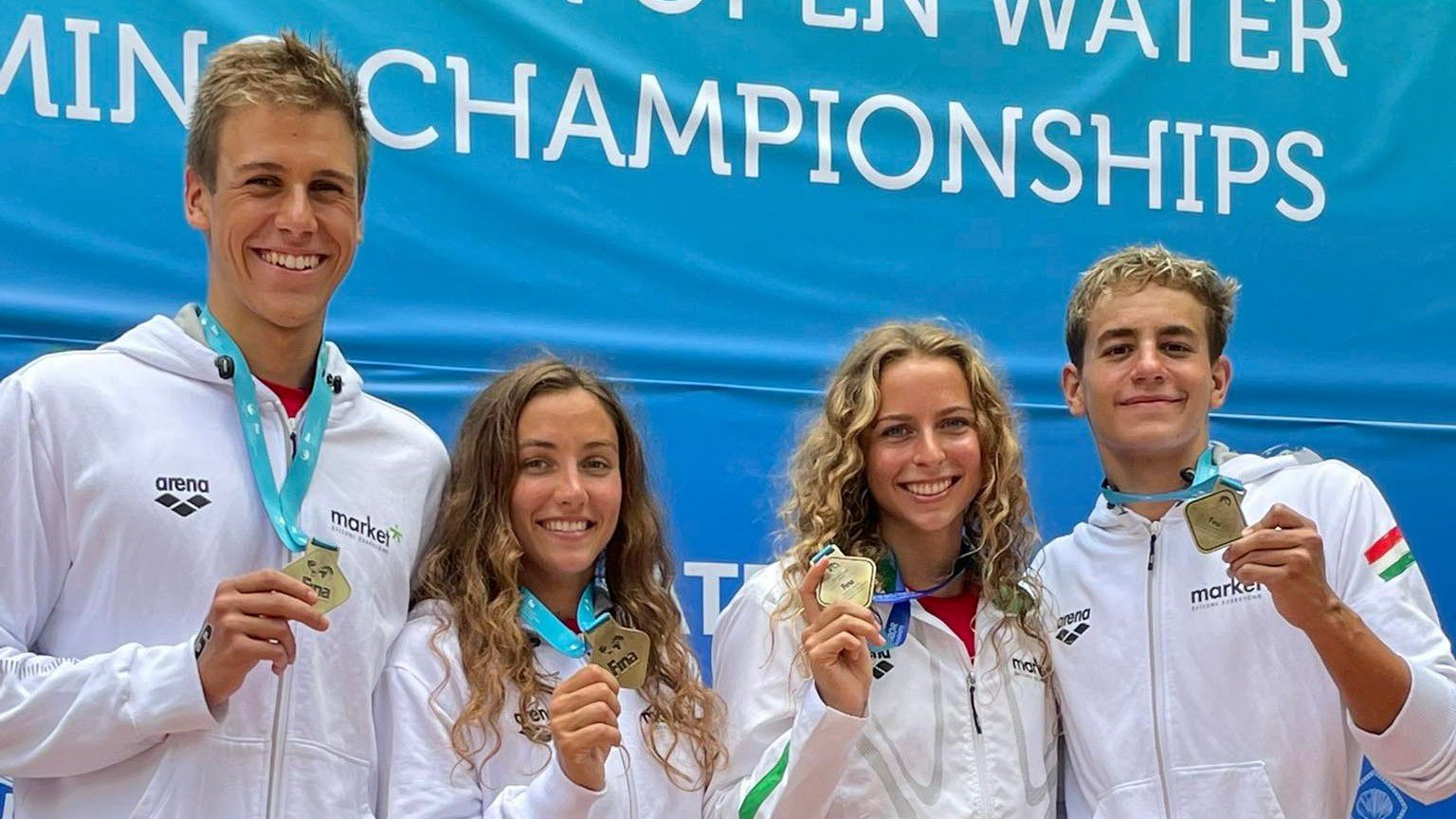 A magyar junior váltó aranyérmes lett a nyíltvízi úszók világbajnokságán (Fotó: MÚSZ)