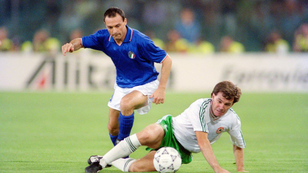 Schillaci (kék mezben) az 1990-es vb-n