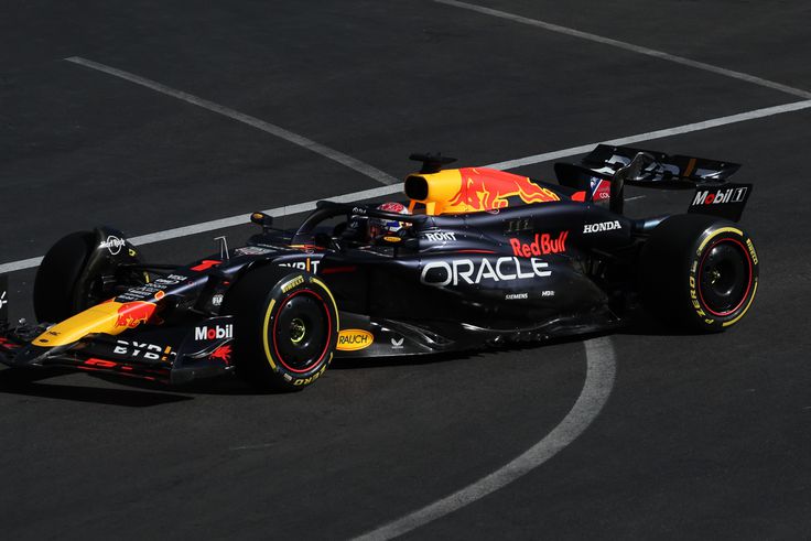 Lemondta a szurkolók által megválasztott festést a Red Bull