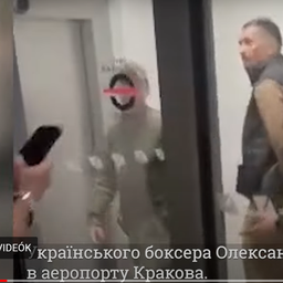 Bilincsbe verve vitték el a lengyel hatóságok a dühöngő nehézsúlyú profi bokszvilágbajnokot