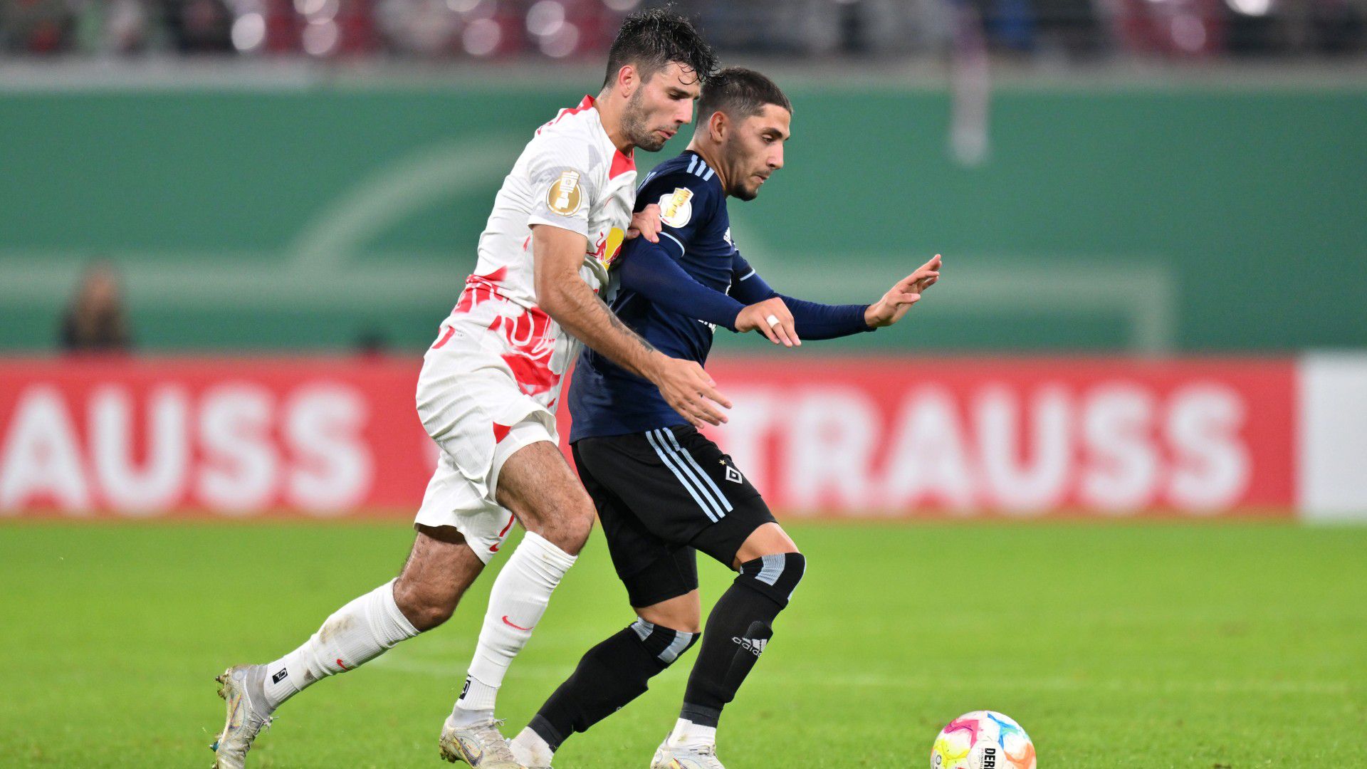 Szoboszlai Dominik remekül futballozott a Hamburg ellen, a Leipzig végül 4–0-ra nyert és bejutott a nyolcaddöntőbe. Fotó: Getty