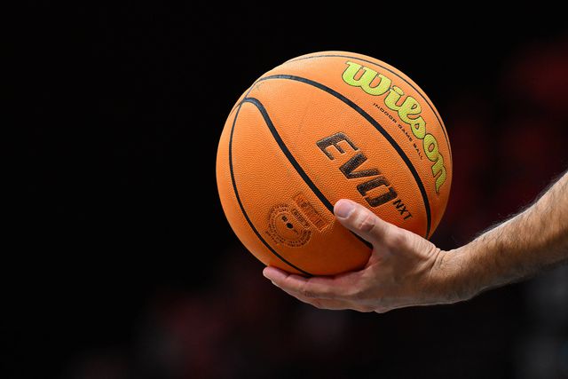 Három pont döntött