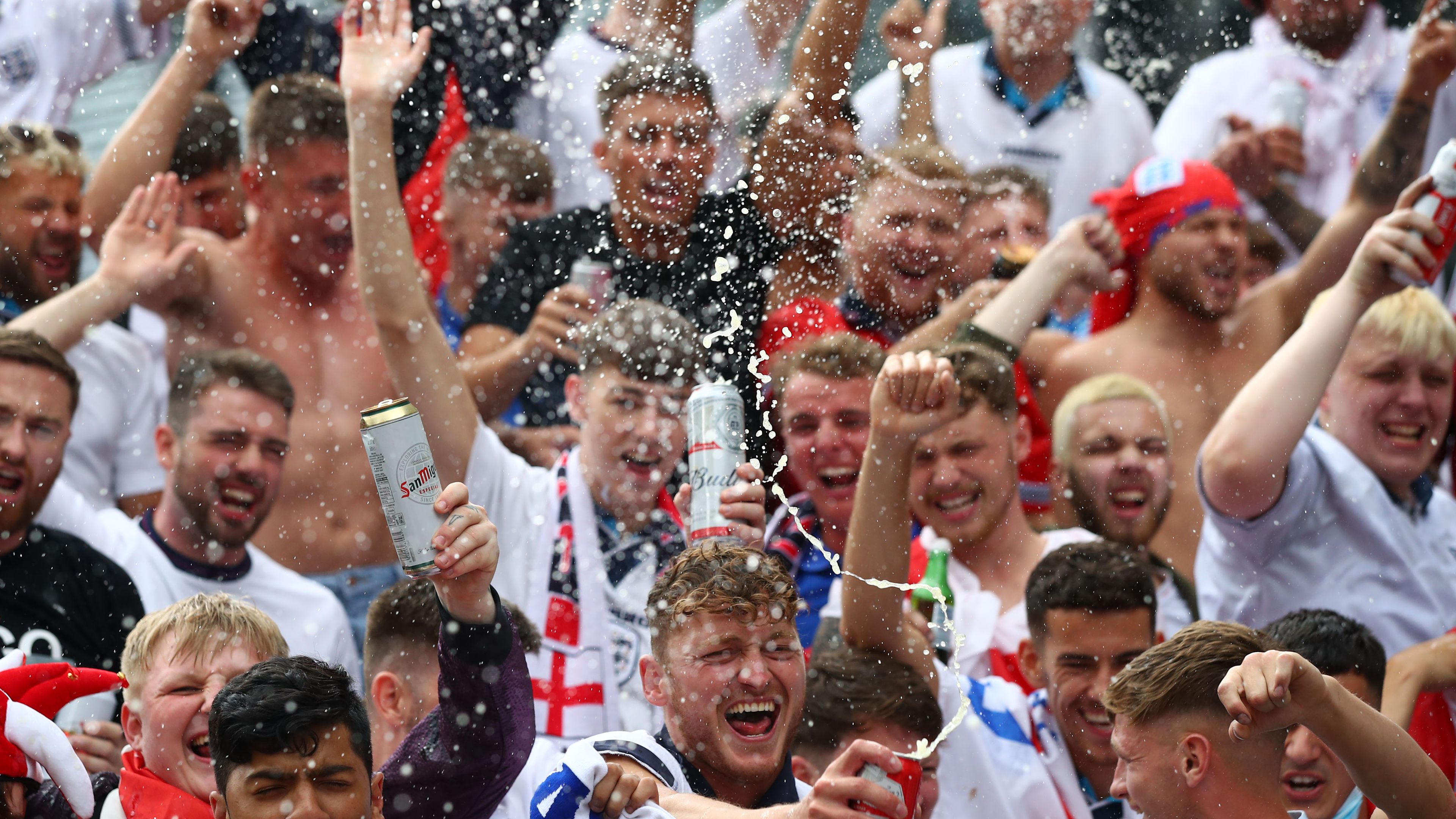 A katari stadionokban csak alkoholmentes sört locsolhatnak a szurkolók / Fotó: Getty Images