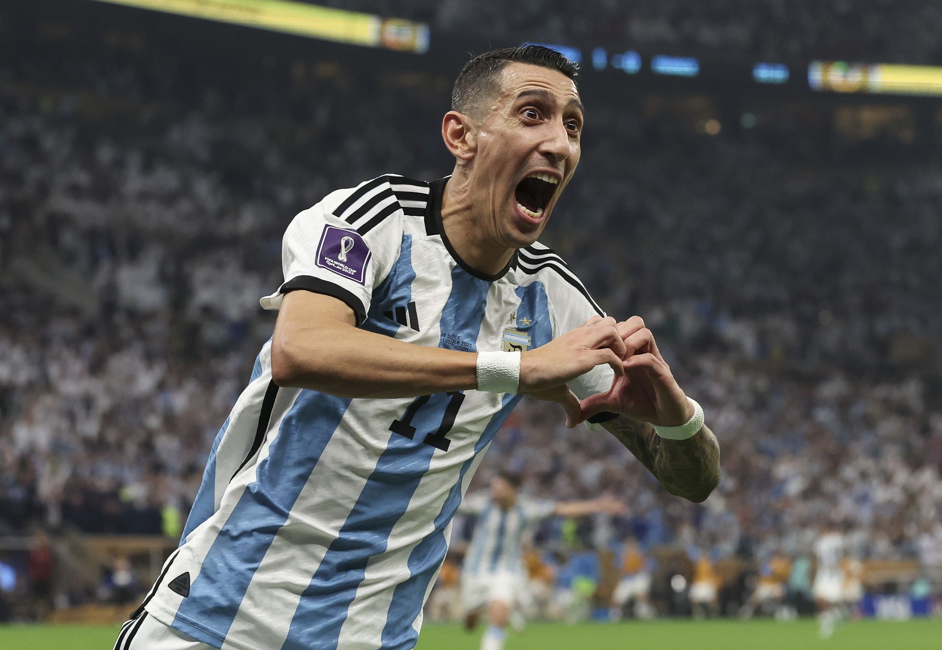 Ángel Di María előbb tizenegyest harcolt ki, majd megszerezte Argentína második gólját – ennél többet aligha tehetett volna a világbajnoki aranyéremért. Fotó: Getty