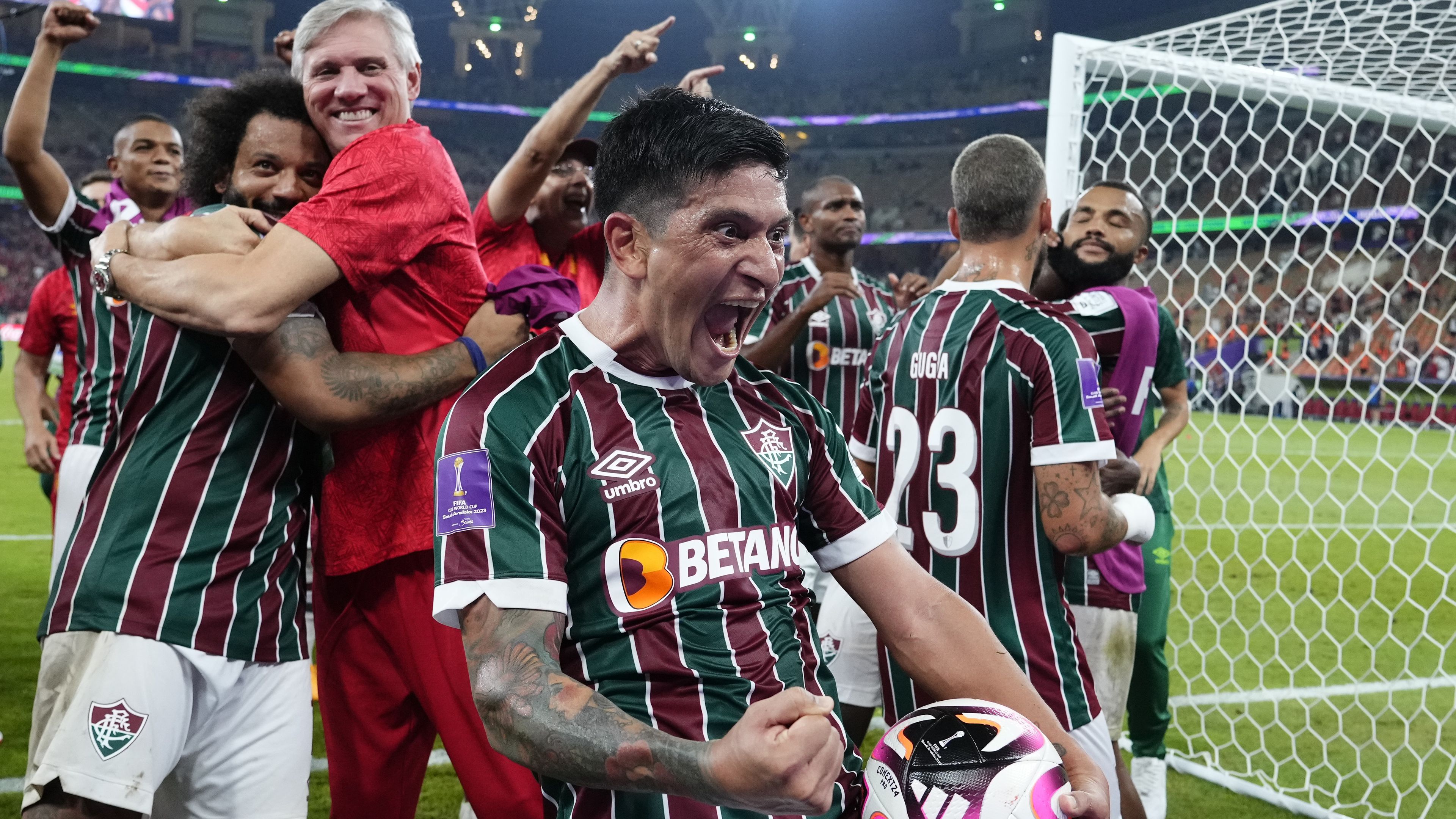 A brazil együttes a második félidőben kétszer is betalált, és a játékosok, köztük Marcelo (balra) joggal örülhettek a mérkőzés végén. (Fotó: Getty Images)