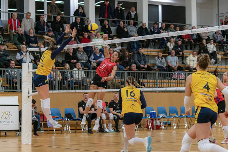 Otthon nyert a Nyíregyháza a Kaposvár ellen a női röplabda Extraligában