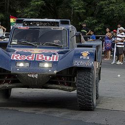 Sainz negyedszer, Brabec másodszor nyerte meg a Dakar-ralit