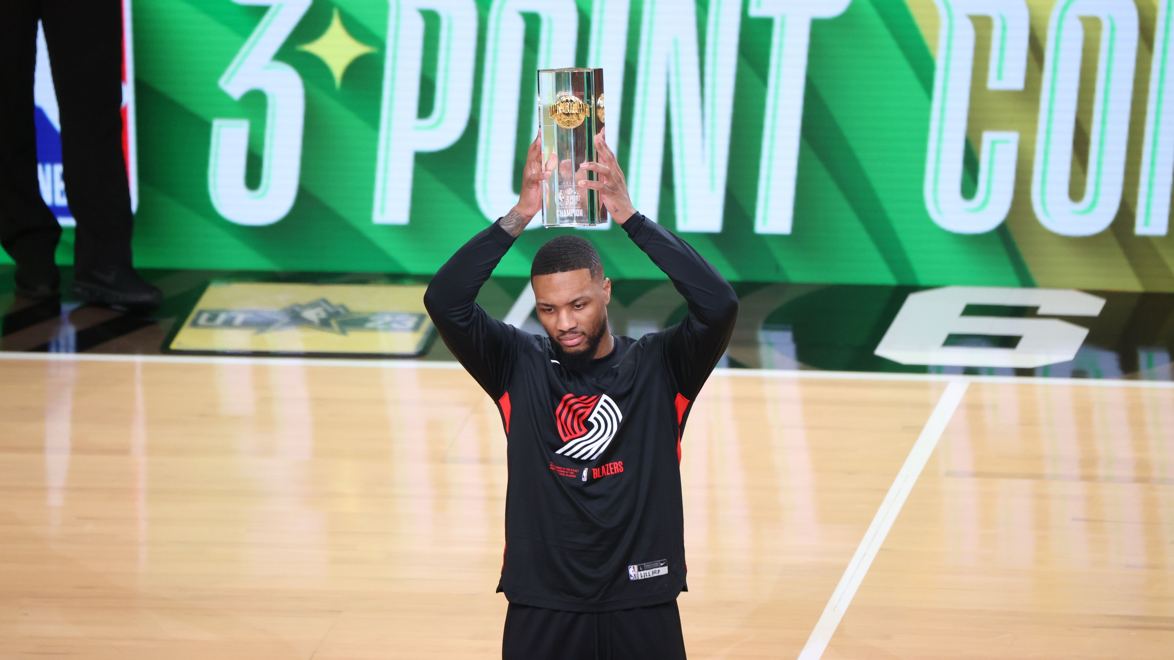 Lillard nyerte az All Star-hétvége hárompontosdobó-versenyét