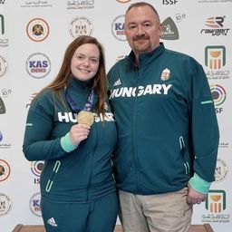 Major Veronika aranyérmet nyert Kairóban