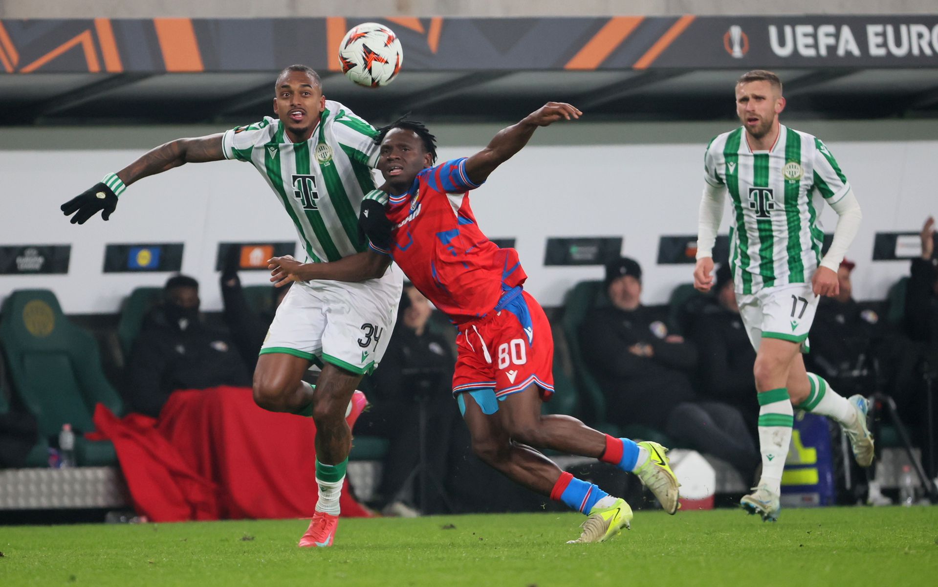 Júlio Romao (balra) és társai a budapesti csatát 1-0-ra megnyerték /Fotó: Fuszek Gábor