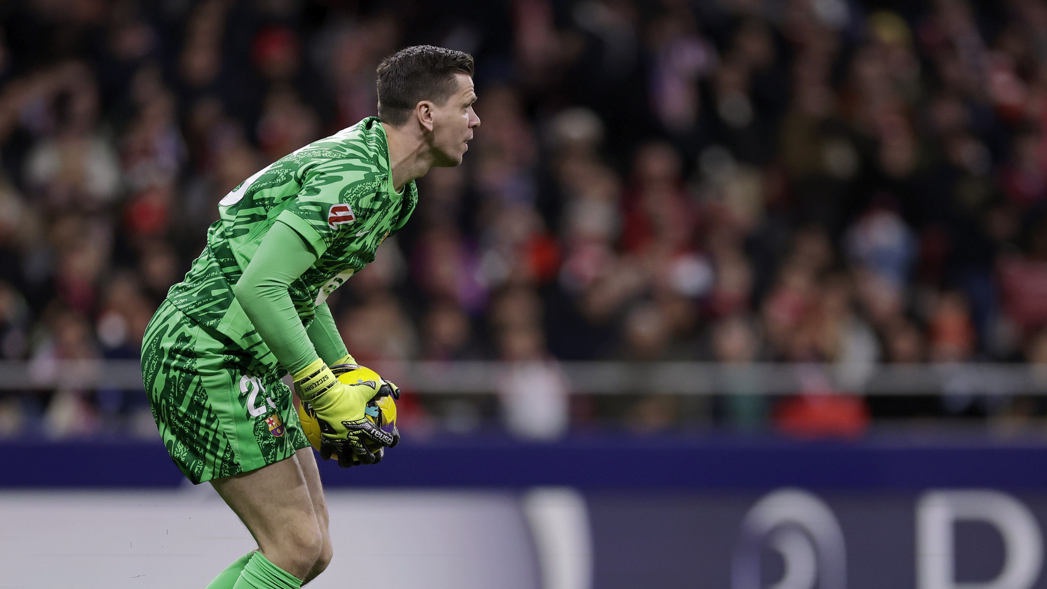 Szczesny kirobbanthatatlan a Barcelona kezdőjéből