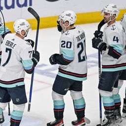 Vendég győzelmek az NHL rájátszásának első fordulójában – videóval