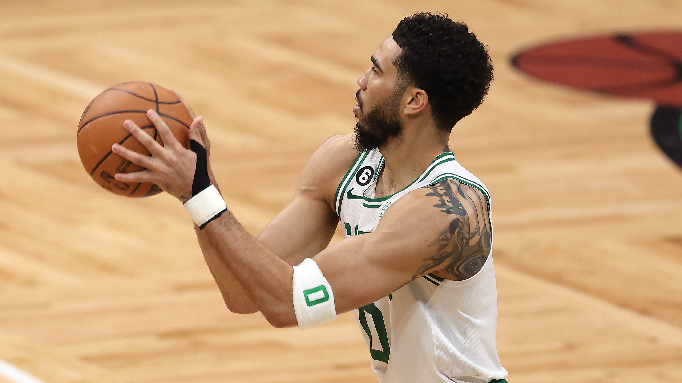 Újra győzött a tavalyi döntős Celtics, egyenlített a Cavs és a Suns – videóval