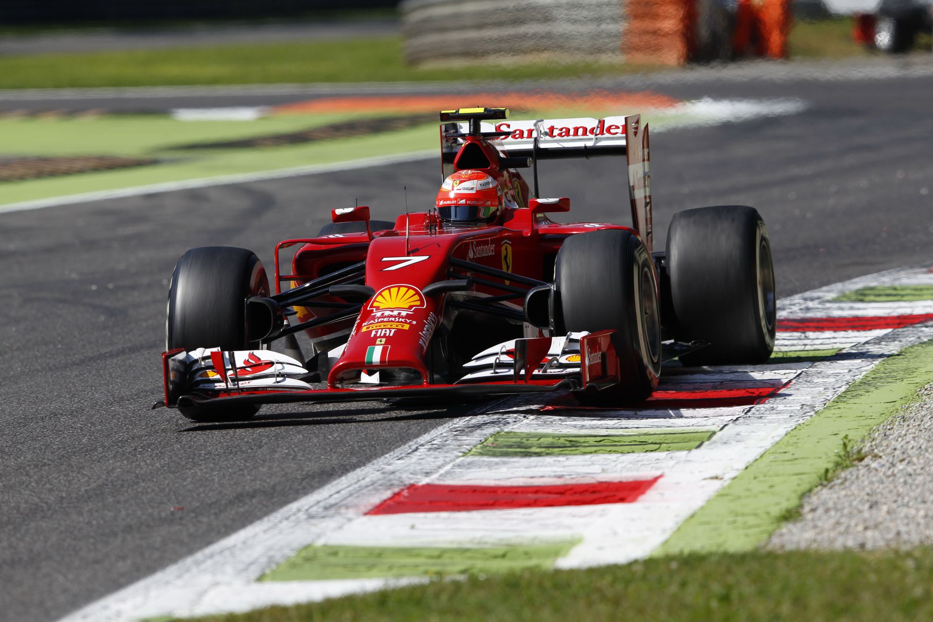 Kimi Räikkönen korábbi Ferrarijára hasonlított a kocsi / Fotó: Gettyimages