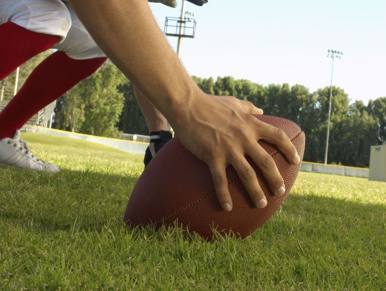 Super Bowl-győztes sztársportoló állt be koronavírusos betegeket ápolni