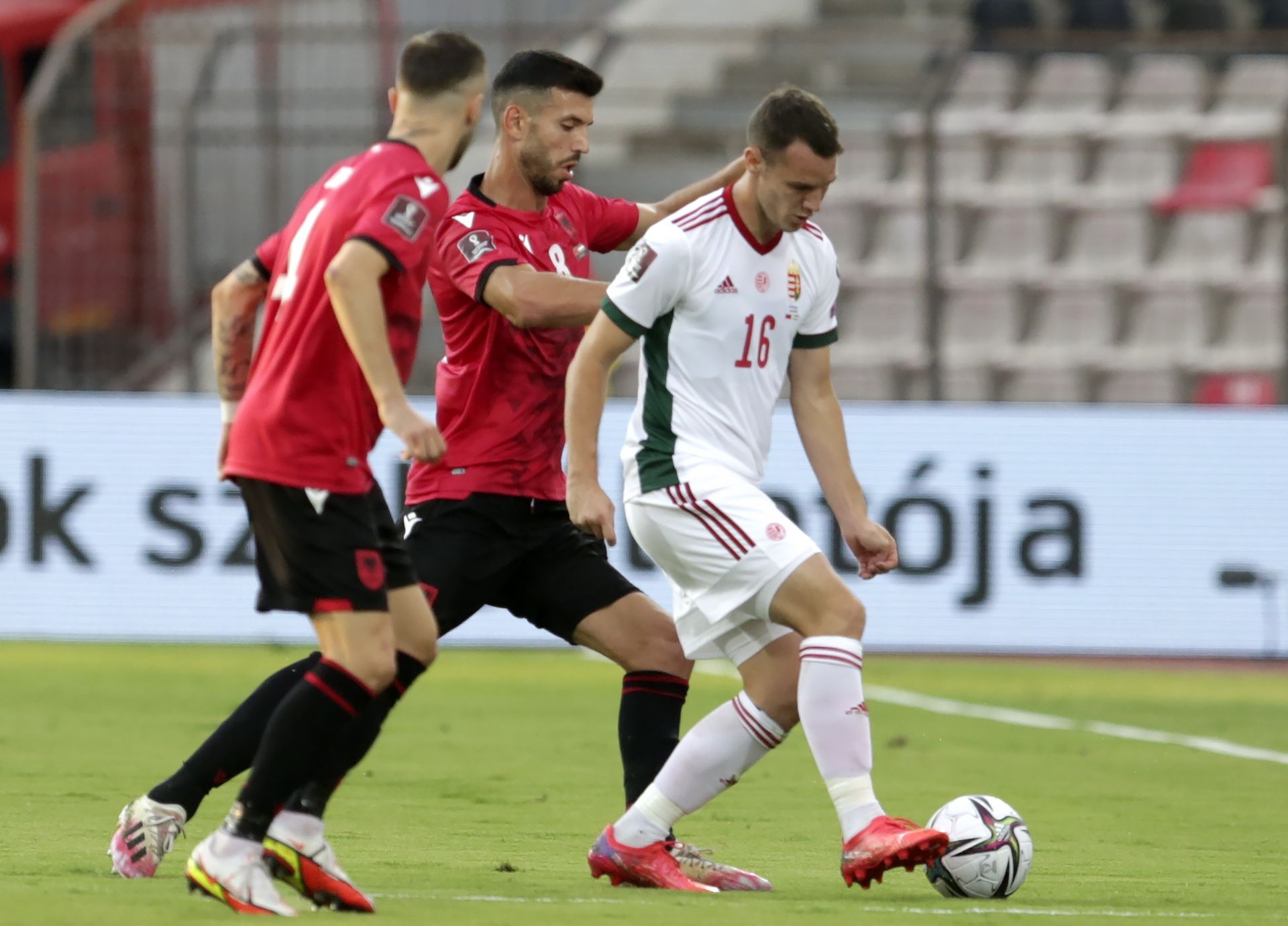 Albániában 1-0-ra alulmaradt szeptemberben a magyar válogatott / Fotó: EPA/Malton Dibra