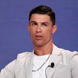VIDEÓ: egy biztos, Cristiano Ronaldo jobban tud focizni, mint Pepét lerajzolni