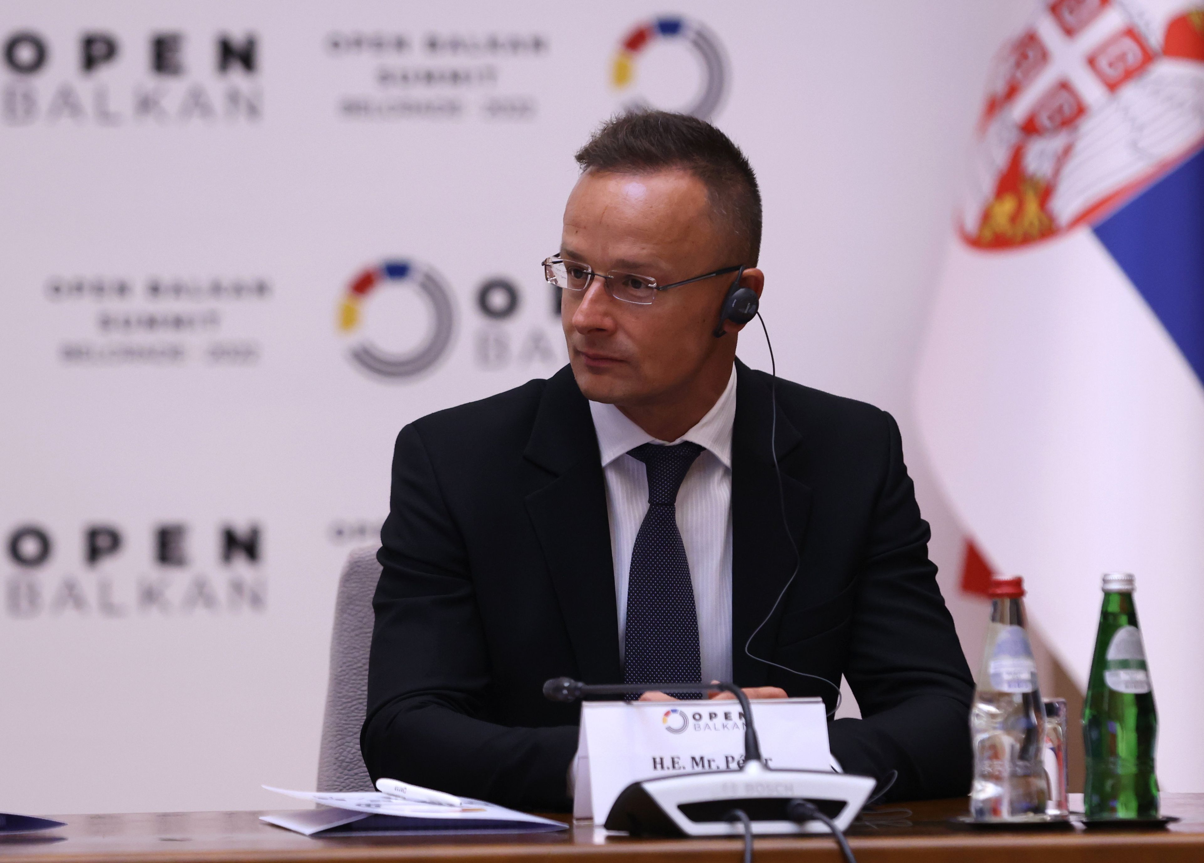 Szijjártó Péter külgazdasági és külügyminiszter a Nyitott Balkán kezdeményezés tagországainak csúcstalálkozóján Belgrádban / Fotó: MTI/EPA/Andrej Cukic