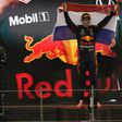 5,5 milliárdot kaszált Max Verstappen az F1-es vébécímmel