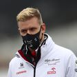 „Sajnálom, hogy nem mehettem ki” – Megszólalt Mick Schumacher a kudarcba fulladt versenyéről