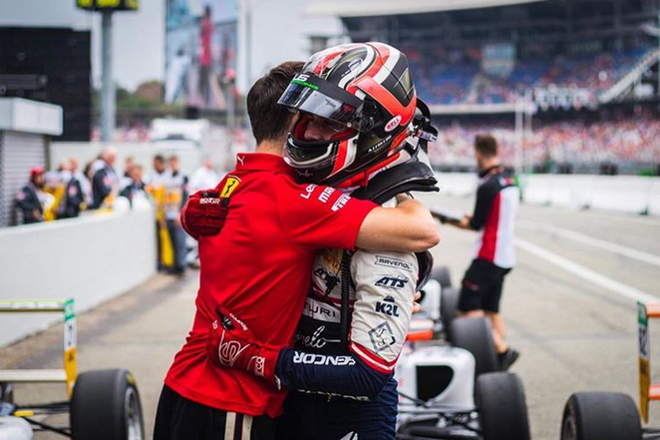Hoppá: már két Leclerc erősíti a Ferrari istállóját