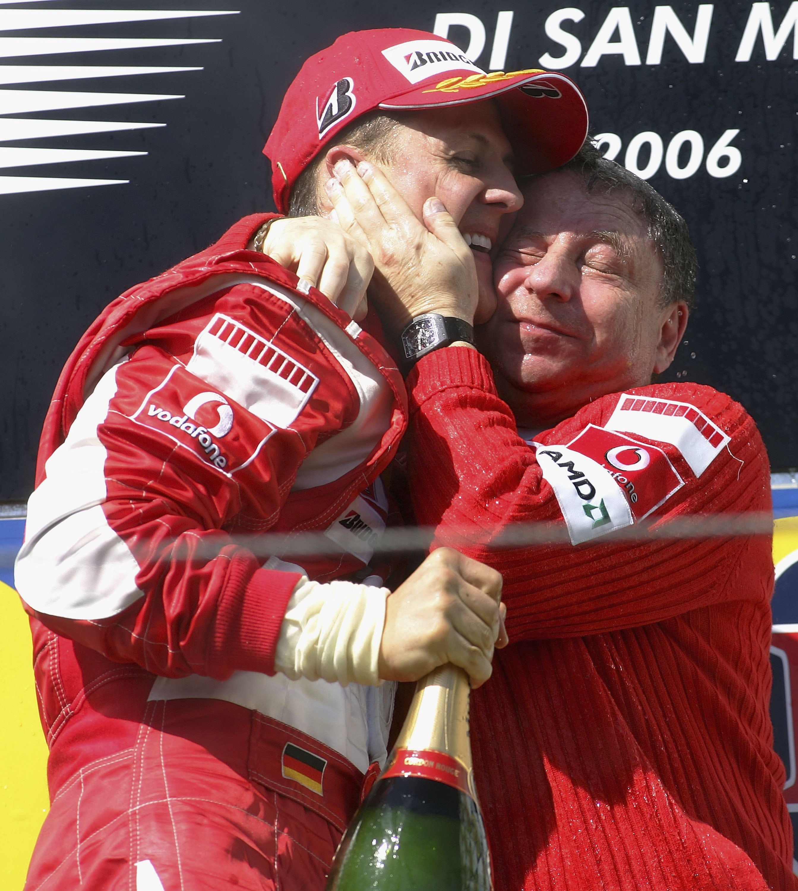 Jóban,rosszban. Jean Todt (jobbra) csapatfőnök volt a Ferrarinál, azóta tart a barátsága Schumaherrel./ Fotó:GettyImages