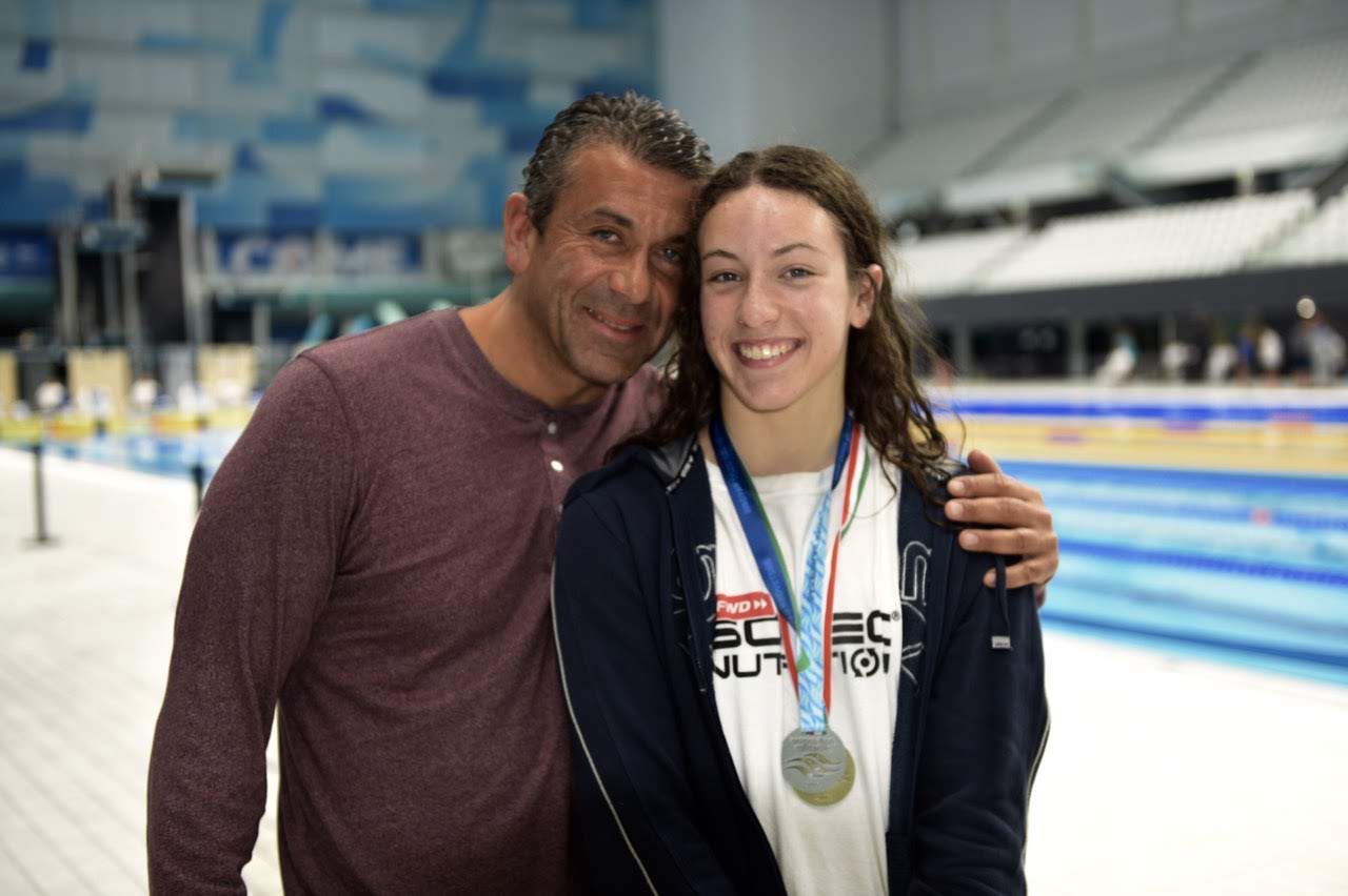 A kisebbik lánya, Gerda az édesapánál, Szilágyi Zoltánnál maradt. Az irányításával úszik és lett országos bajnok/Fotó: Instagram