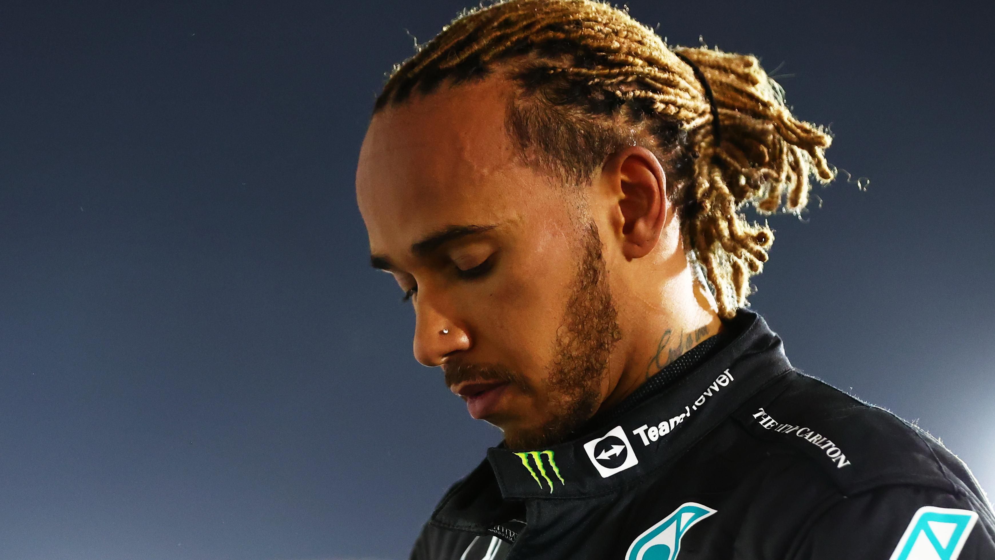 A hétszeres világbajnok Lewis Hamilton a bahreini szezonnyitón nagy szerencsével még harmadik volt, Szaúd-Arábiában már csak egy pontot szerzett / Fotó: Gettyimages